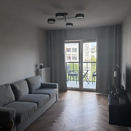 Apartment 42 - Nowoczesne Mieszkanie W Spokojnej Okolicy *