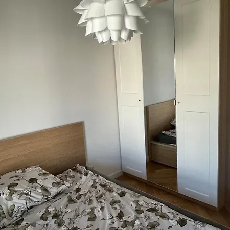 42 - Nowoczesne Mieszkanie W Spokojnej Okolicy Cracovia